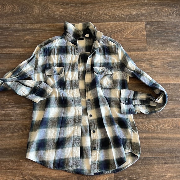BDG PLAID BUTTON UP - Picture 1 of 3